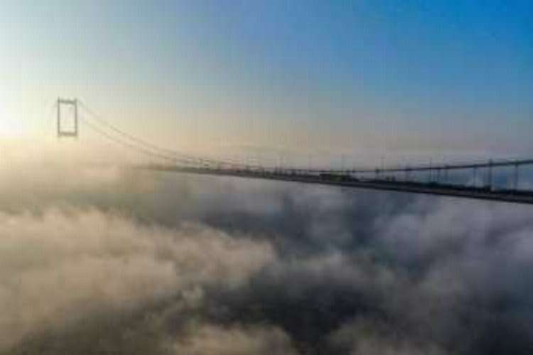 15 Temmuz Şehitler Köprüsü sis altında kaldı