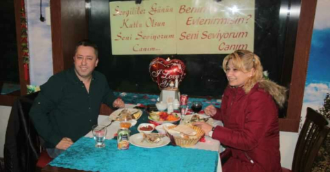 Akvaryumda evlilik teklifi