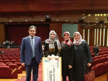 İpekçilik Anadolu İmam Hatip  Lisesi’nin gururu İkbal Nur Taşdelen 