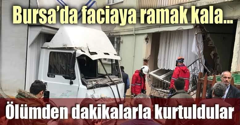 Freni patlayan kamyon yatak odasına daldı