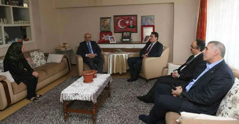 Dündar şehit ailelerini ziyaret etti