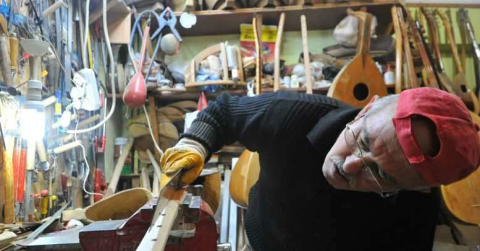 Saz ustası: İyi bir saz için 6 yıl beklemek gerekiyor  