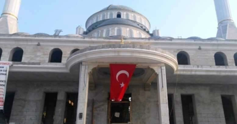 Satılığa çıkan camide şimdi de atölye kuruldu