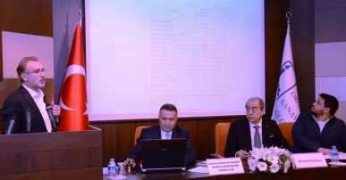 İnegöl OSB Genel Kurulu’nda Zeki Şahin güven tazeledi