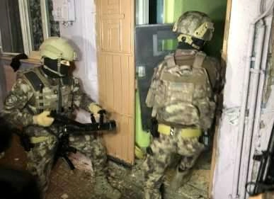 Bursa'da Bin polisle şafak operasyonu