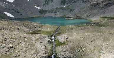 Yüksek zirvelerin cenneti: Artabel Gölleri Tabiat Parkı