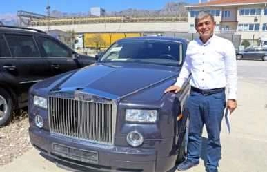 Gümrüğe takılan ve sahibi gizli tutulan 4 milyonluk lüks araç e-ihaleyle satılacak