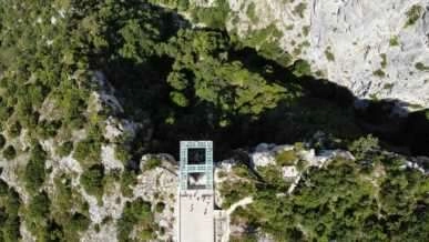 450 metre yükseklikteki Çatak Kanyonu nefes kesiyor