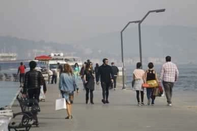 İstanbul sahillerinde maskesiz ve sosyal mesafesiz yoğunluk