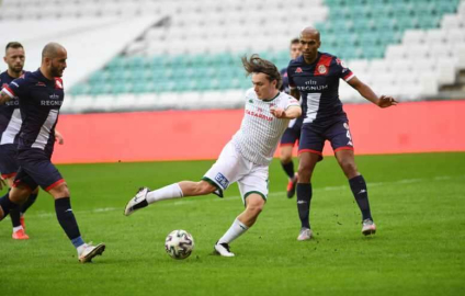 Bursaspor’da Ali Akman belirsizliği yaşanıyor