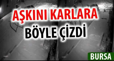 Aşkını karlara böyle çizdi
