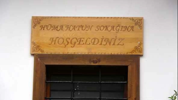 Bu sokaktaki tüm esnaf kadın