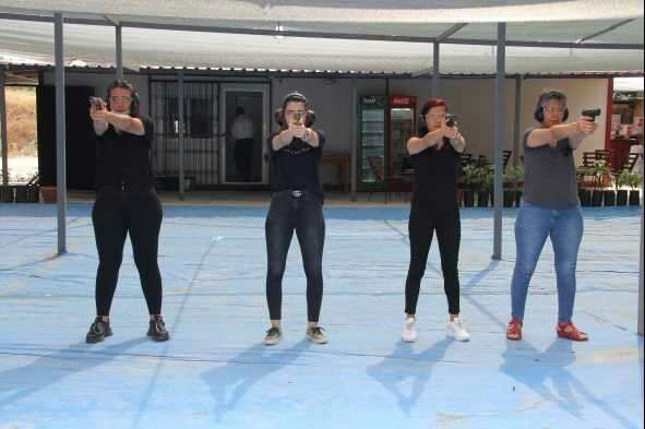 Kadınların silah tutkusu