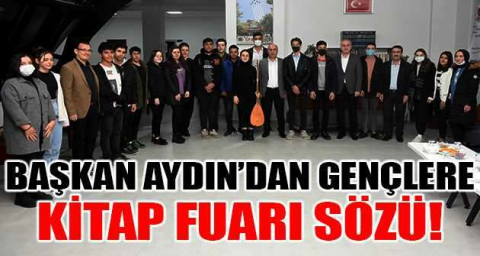 Başkan Aydın'dan gençlere kitap fuarı sözü