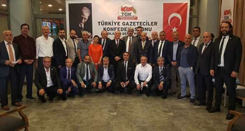 “Medya sektöründe bıçak kemiğe dayandı”