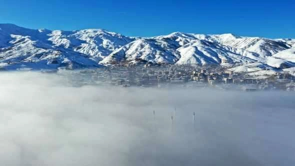 Muş'ta sisle gelen eşsiz manzara