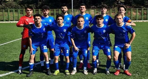 Ovaakçaspor şampiyonluğu göğüsledi