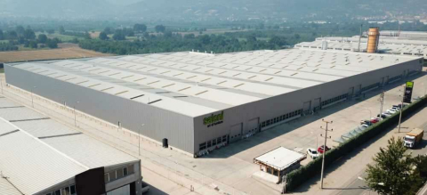 Türkiye'nin gururu oldular.. 40 ülke 210 noktada Türk Bayrağı'nı taşıyorlar