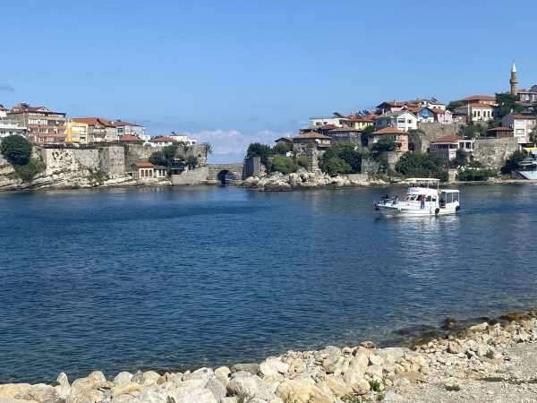Tarihi ve turistik ilçe Amasra bayrama hazır