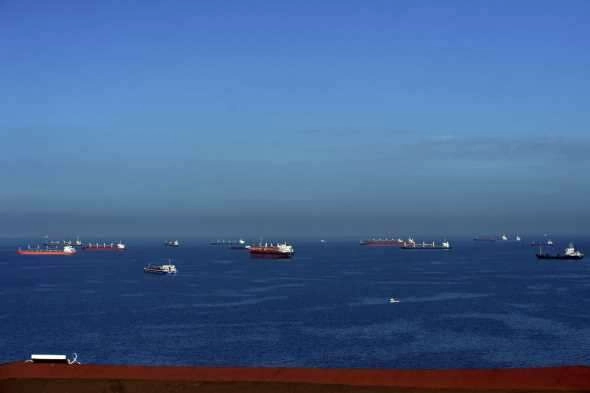 Tahıl koridoru için gelen gemiler İstanbul çevresinde bekliyor