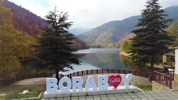 Boraboy Gölü Tabiat Parkı'nda renk cümbüşü