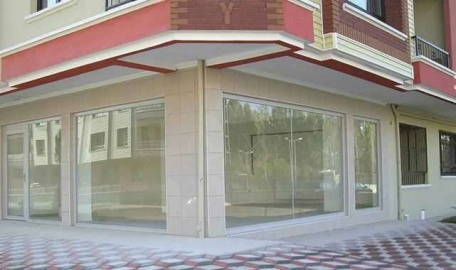 İzmir Konak'ta 33 m² dükkan icradan satılıktır