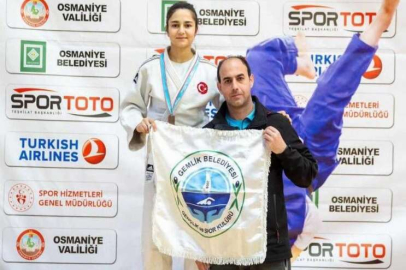 Gemlik Belediyespor iki turnuvada derece yaptı