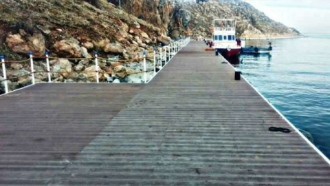 Erdemli Belediyesi Talat Göktepe Parkında Reaktif Amaçlı İskele Yapım İşi