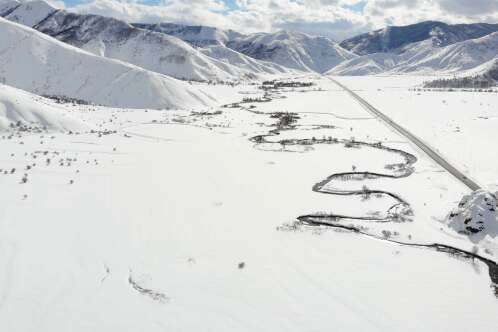Güzeldere mendereslerinin kar güzelliği hayran bırakıyor