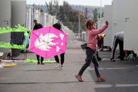Hatay'da depremzedeler konteyner kentlere yerleşmeye başladı