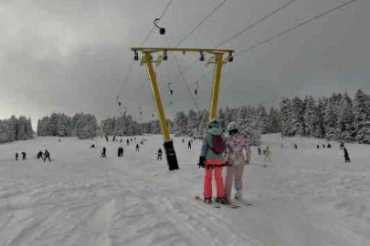 Uludağ'da kar kalınlığı 80 santimetreye ulaştı