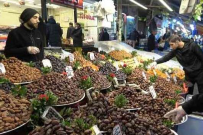 Ramazan ayının vazgeçilmezi tezgâhlarda yerini aldı