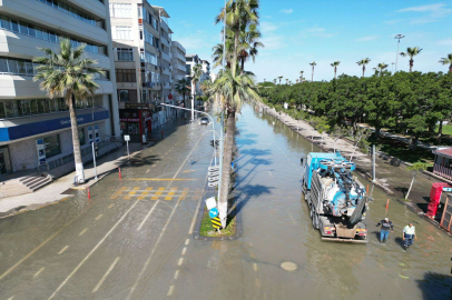 Deniz taşan İskenderun'da son durum
