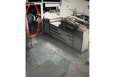 Bursa'da 14 yaşındaki hırsız kamerada