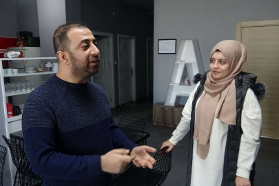 Bursa'da yaşayan Togg talihlisi: "İki ay içerisinde bir oğlum olacak, Togg'u sünnet aracı yapacağız"