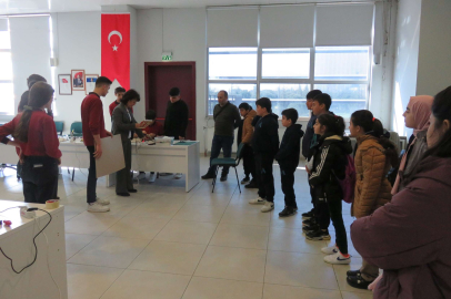 Depremzede çocuklara bilim turu