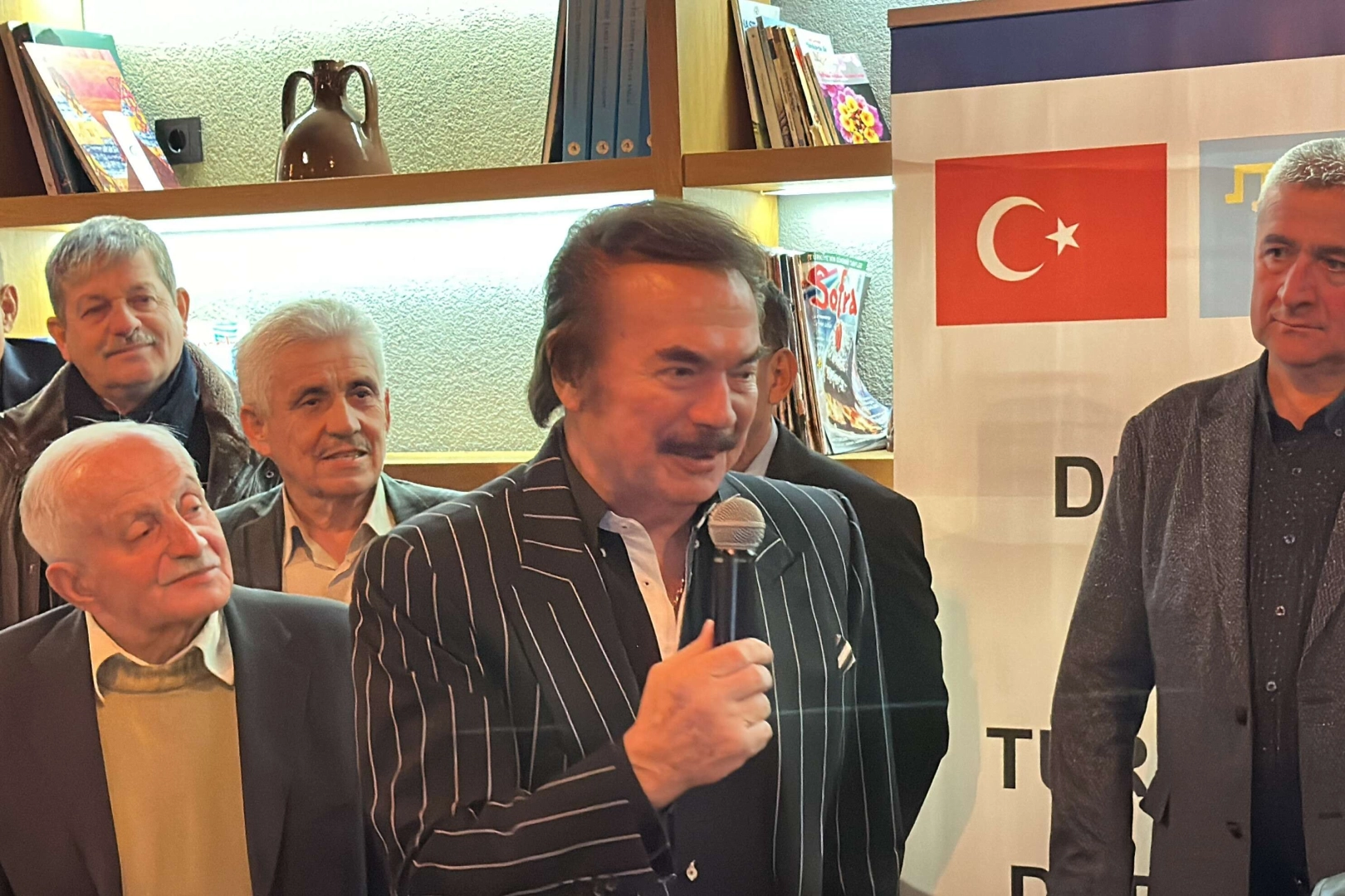 Orhan Gencebay yeni şarkısının sözlerini açıkladı