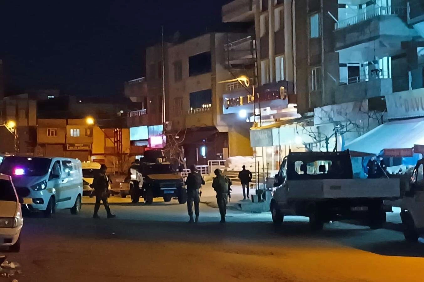 Gaziantep'te iki grup arasında silahlı kavga: 1'i polis 2 ölü