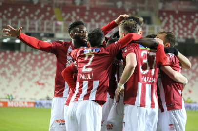 Sivasspor’un hedefi 3’te 3 yapmak