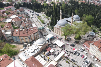 Bursa'da 600 yıllık Erguvan Bayramı geleneği