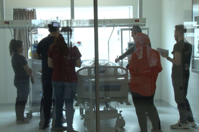 Depremzedelerin tedavisinde “sağlık üssü”