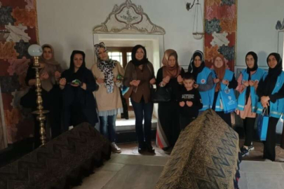 Bursa'da Hüma Hatun( Fatih Sultan Mehmed'in annesi) dualarla yad edildi