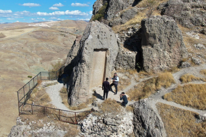 7 bin yıllık Palu ilçesi sezonun ilk ziyaretçilerini ağırladı