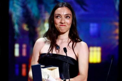 Merve Dizdar Cannes Film Festivali'nde en iyi kadın oyuncu ödülünü aldı