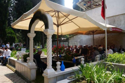 Bursa'da eski Gürsu Belediye Başkanı Yıldız kabri başında anıldı