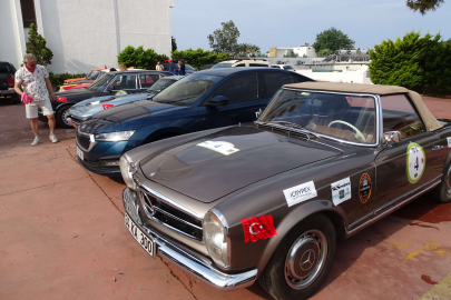 Klasik otomobiller 25. Batı Anadolu Rallisi başladı