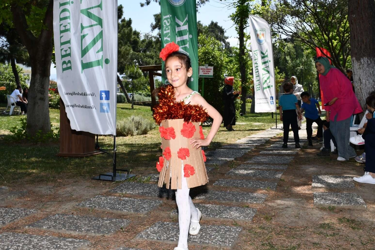 İznik’te geri dönüşüm defilesi