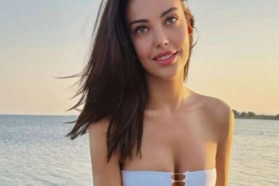 Tuvana Türkay'dan beyaz bikinili poz