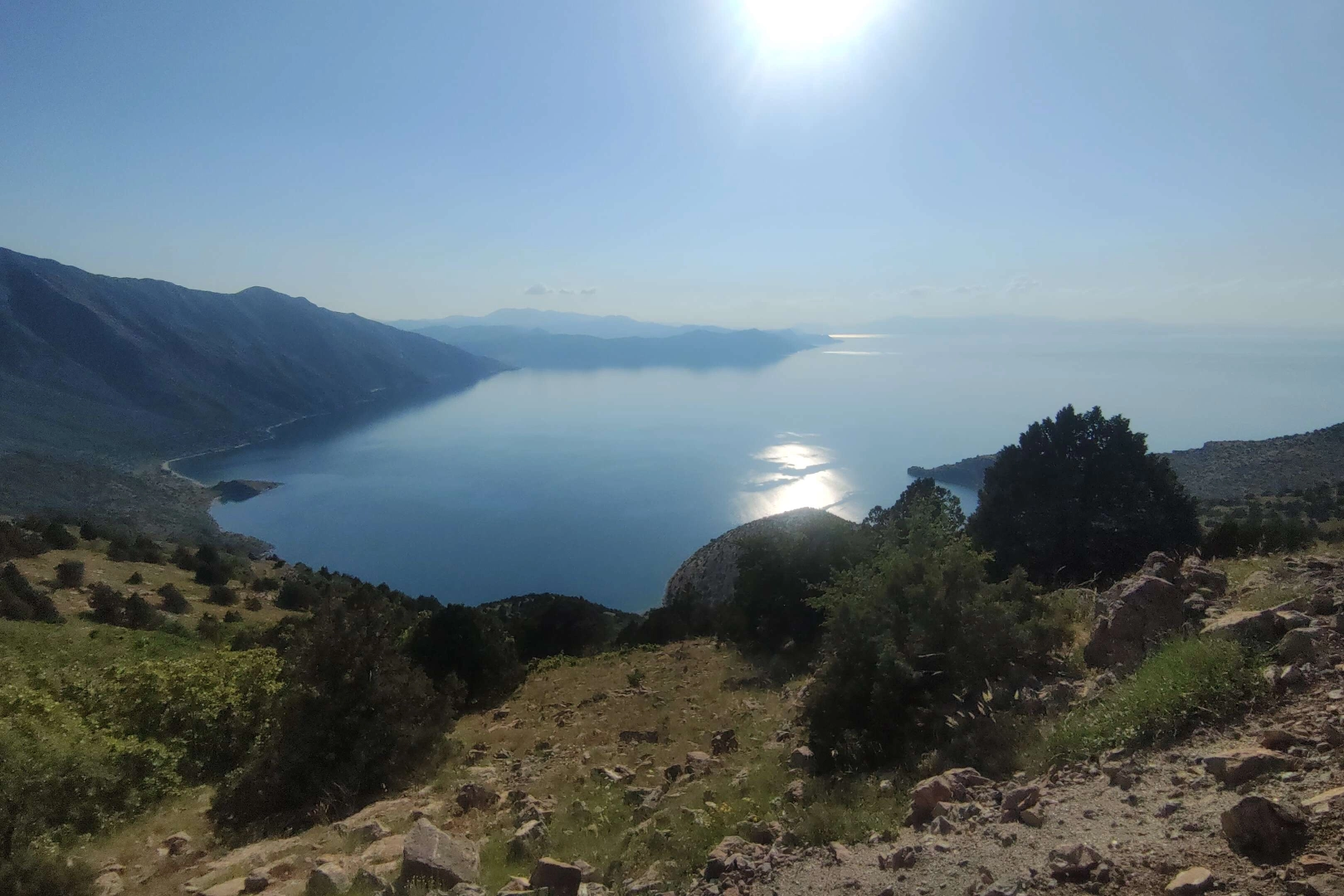 Saklı koylar ziyaretçilerini mest ediyor