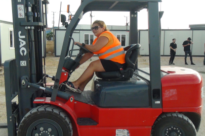 Bu kadınlar forklift operatörü